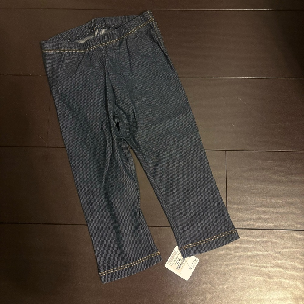 NWT The CHildren’s Place toddler girl Capri Jeggings size 4T